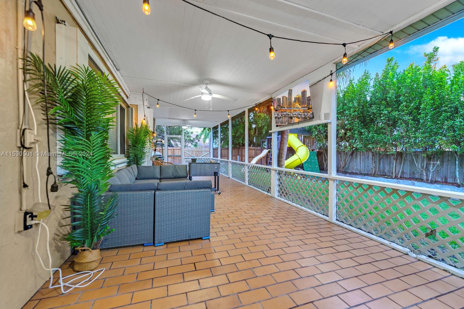 1543 S Goldeneye Ln