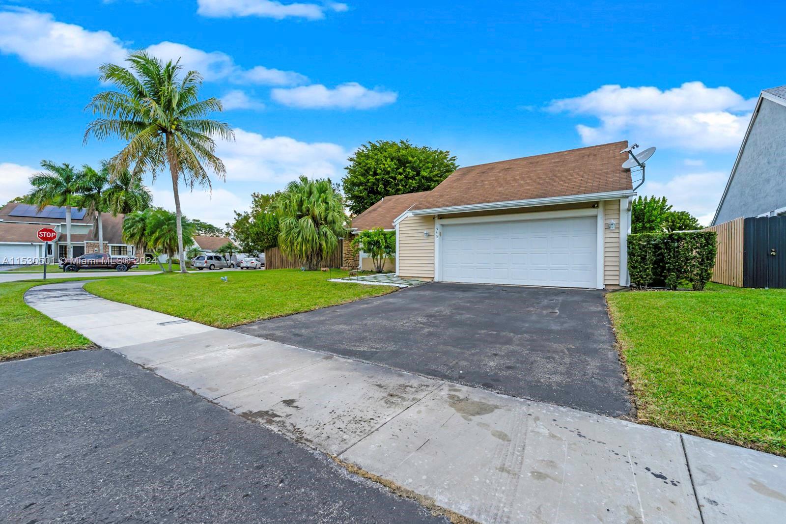 1543 S Goldeneye Ln