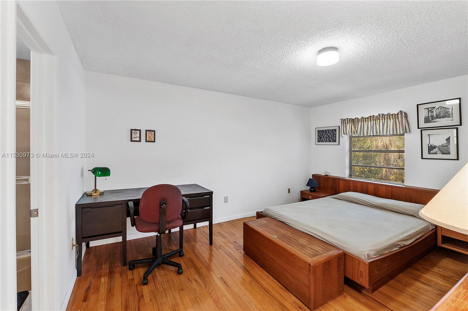 2611 E Tigertail Ave # 3