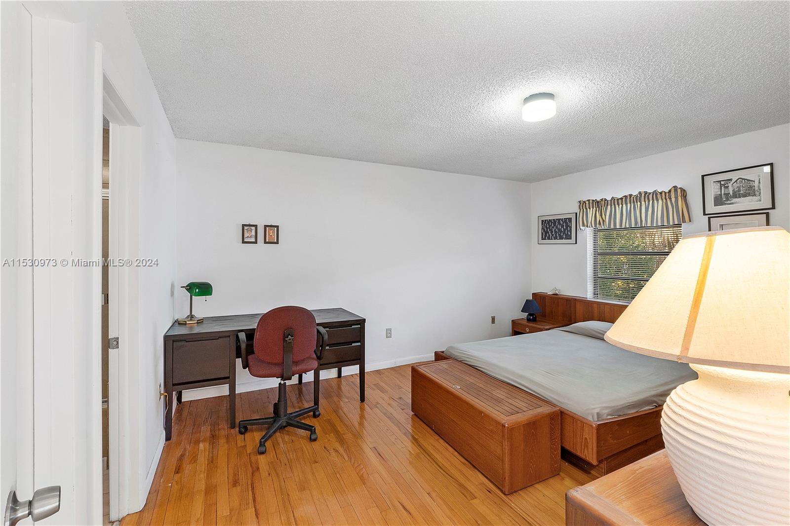 2611 E Tigertail Ave # 3