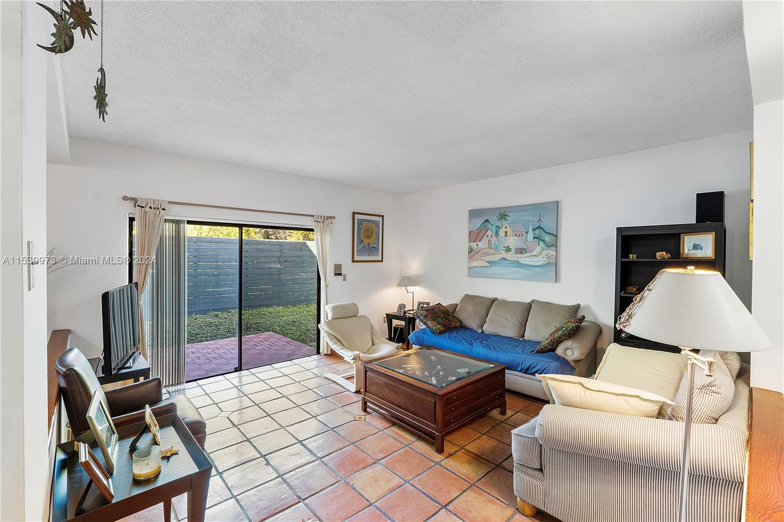 2611 E Tigertail Ave # 3