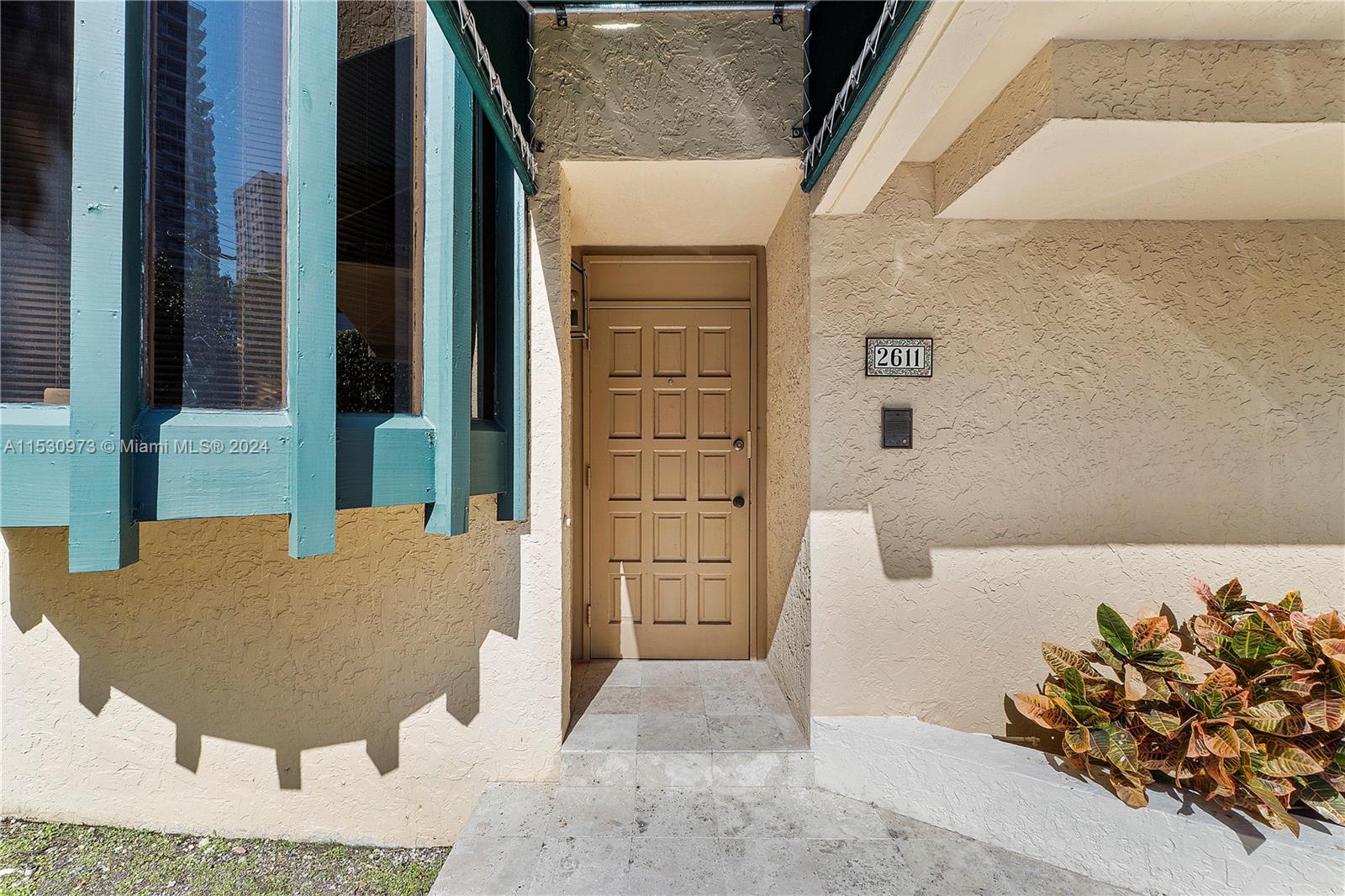 2611 E Tigertail Ave # 3