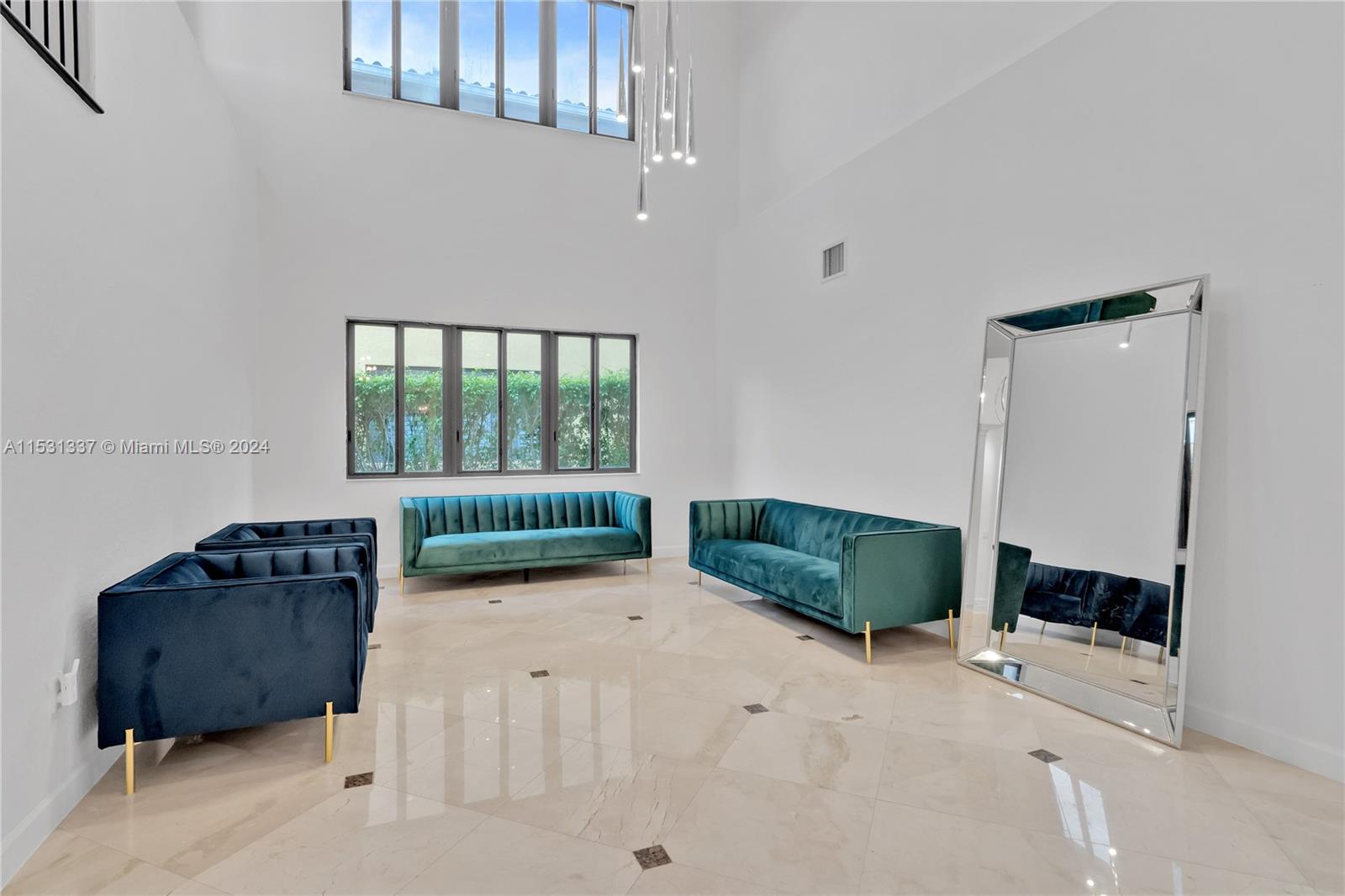 19347 SW 79th Pl Unit: 19347