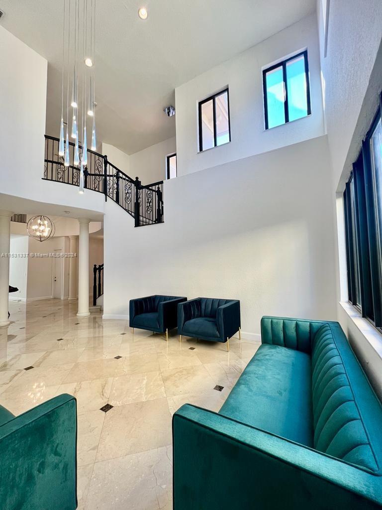 19347 SW 79th Pl Unit: 19347