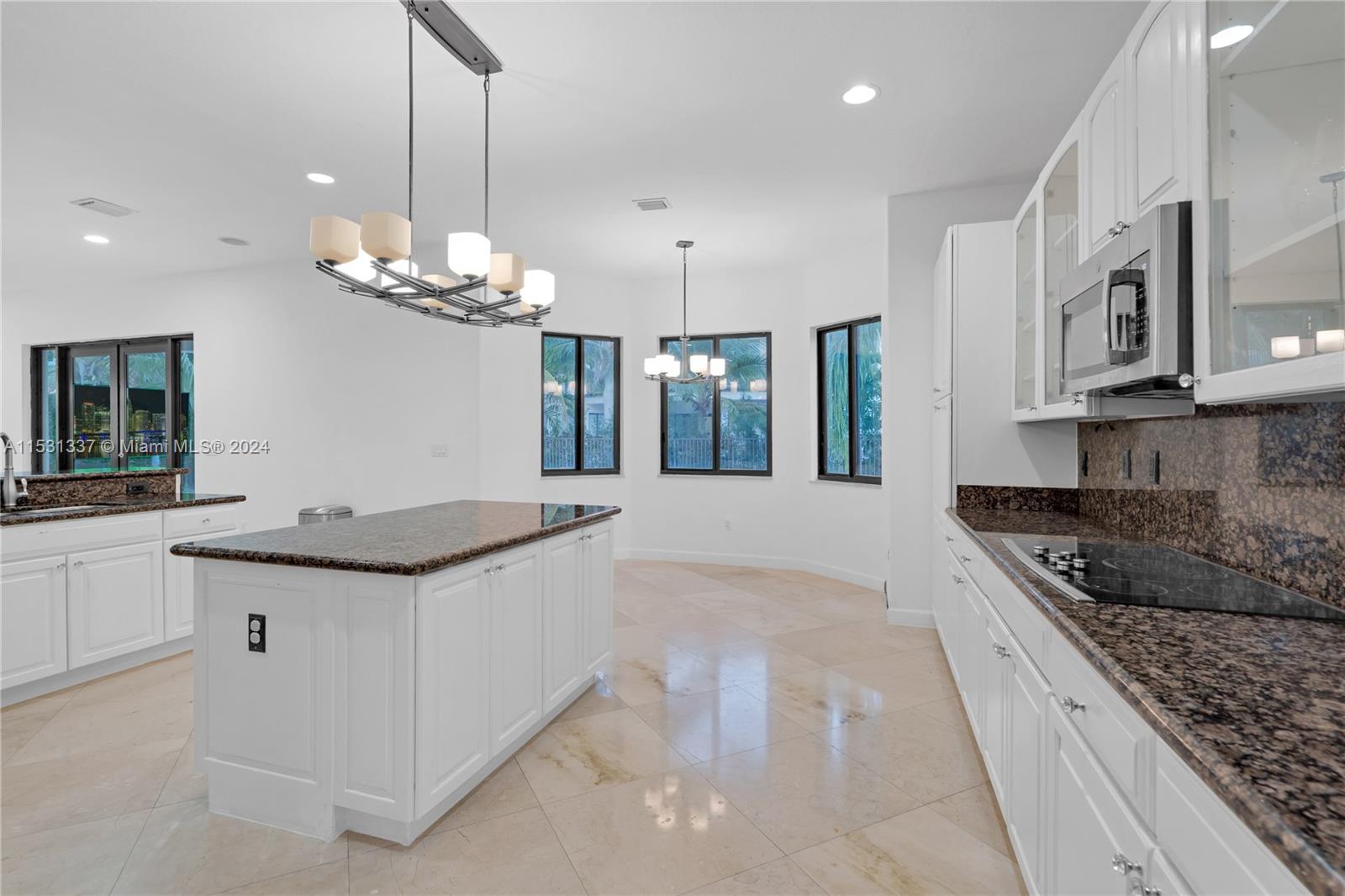 19347 SW 79th Pl Unit: 19347