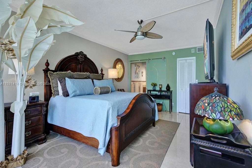 121 Golden Isles Dr # 205