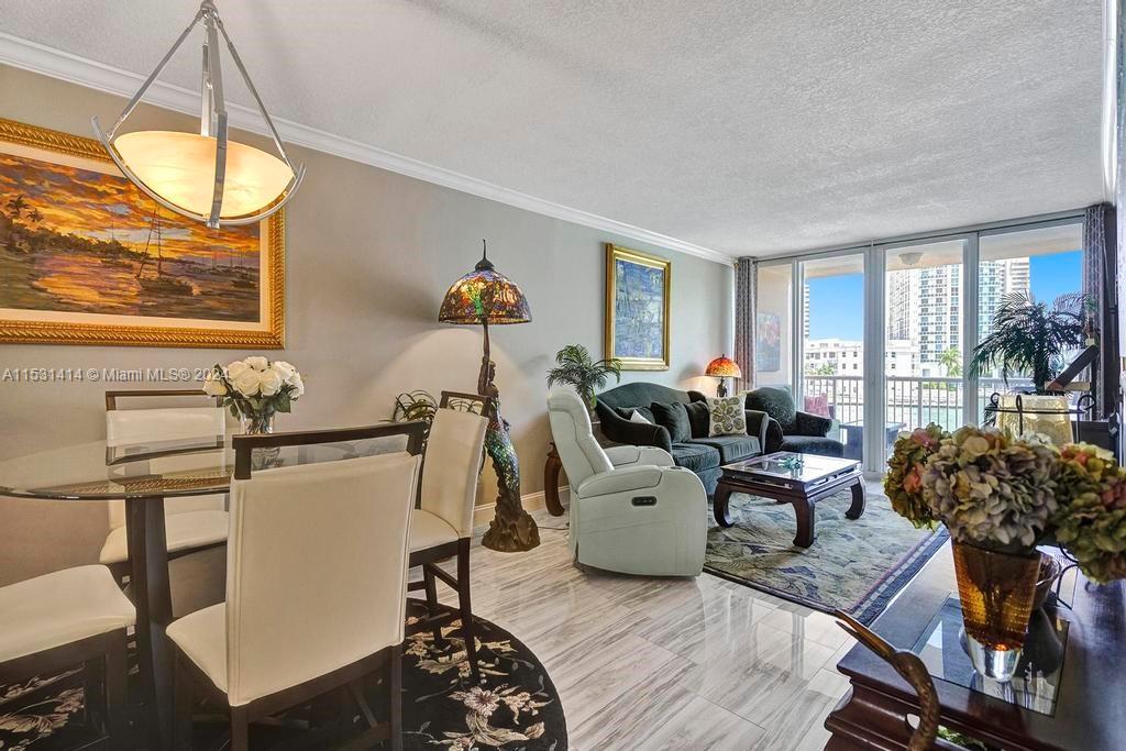 121 Golden Isles Dr # 205