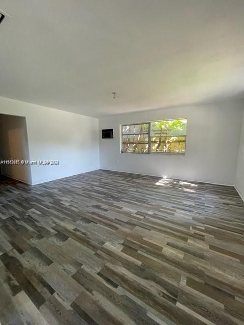 541 NW 44th St