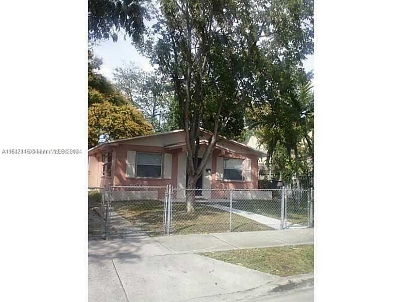 541 NW 44th St