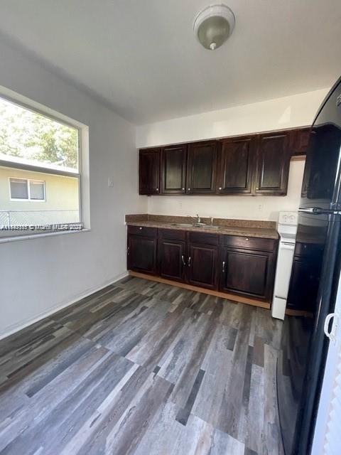 541 NW 44th St