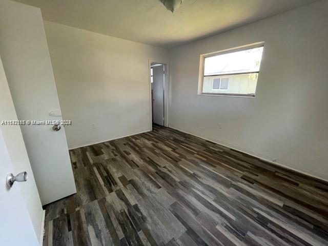 541 NW 44th St