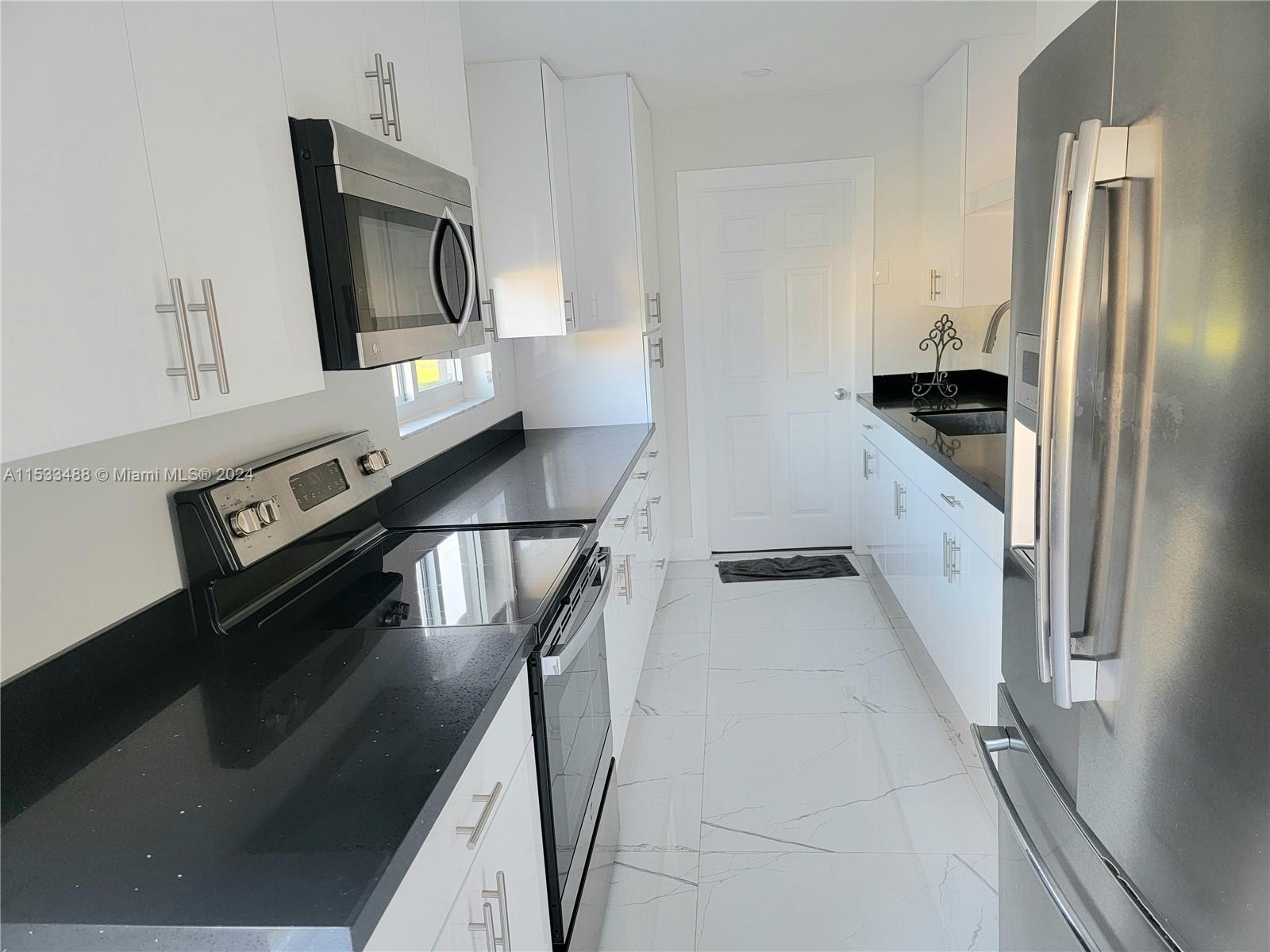 14860 SW 307th St Unit: .