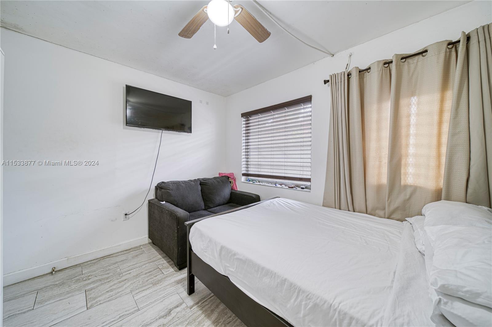 525 Meridian Ave # 205