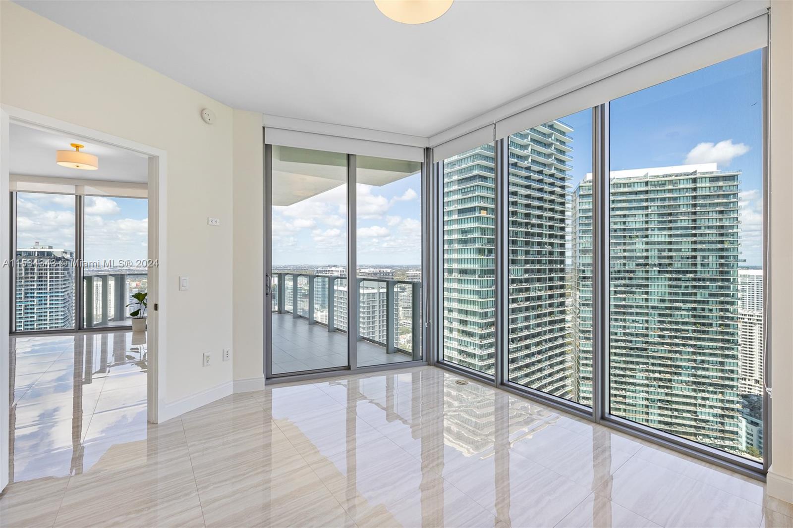 2900 NE 7th Ave # 4001