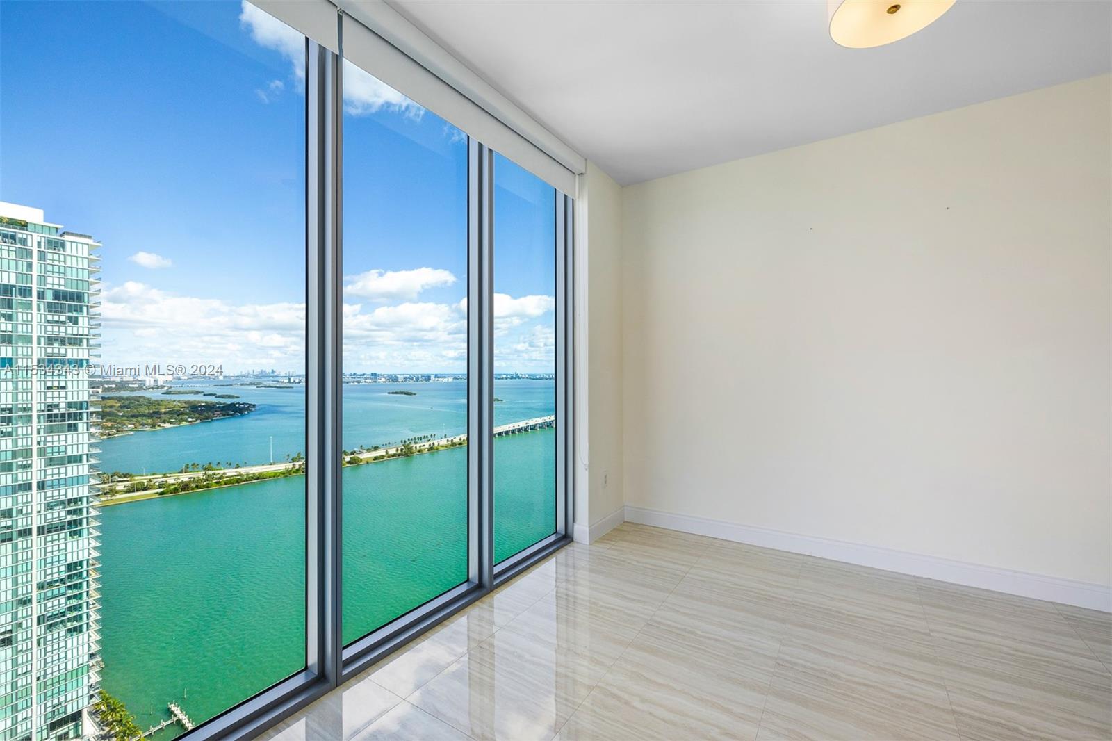 2900 NE 7th Ave # 4001