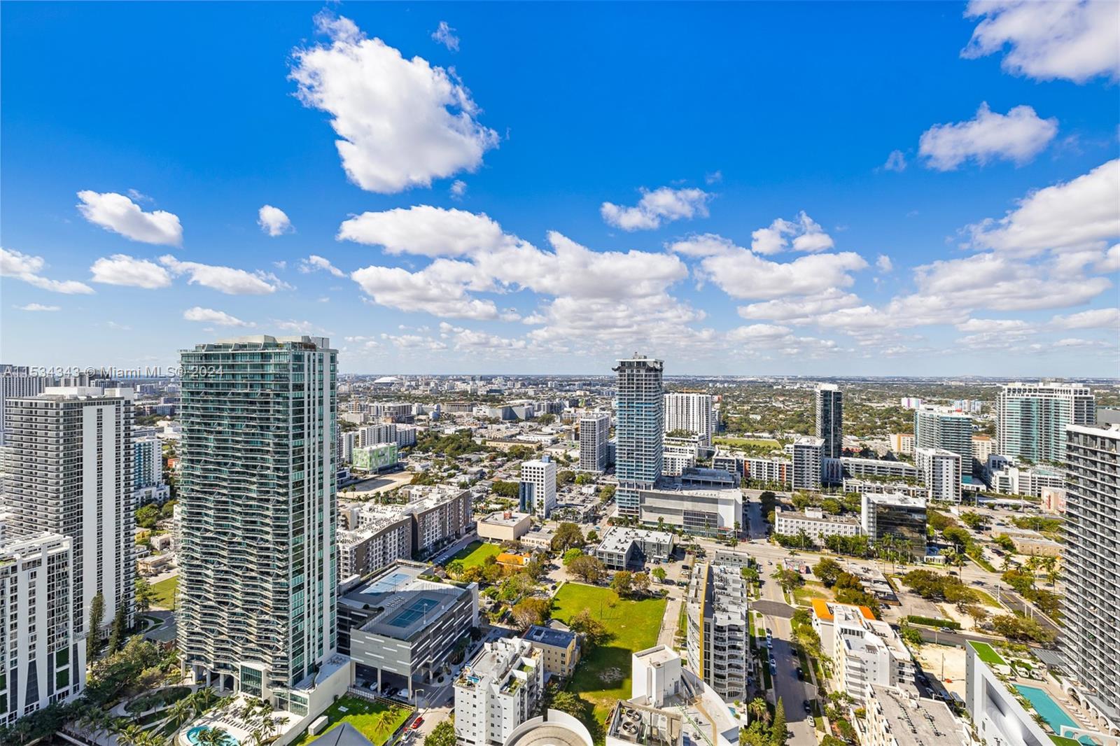 2900 NE 7th Ave # 4001