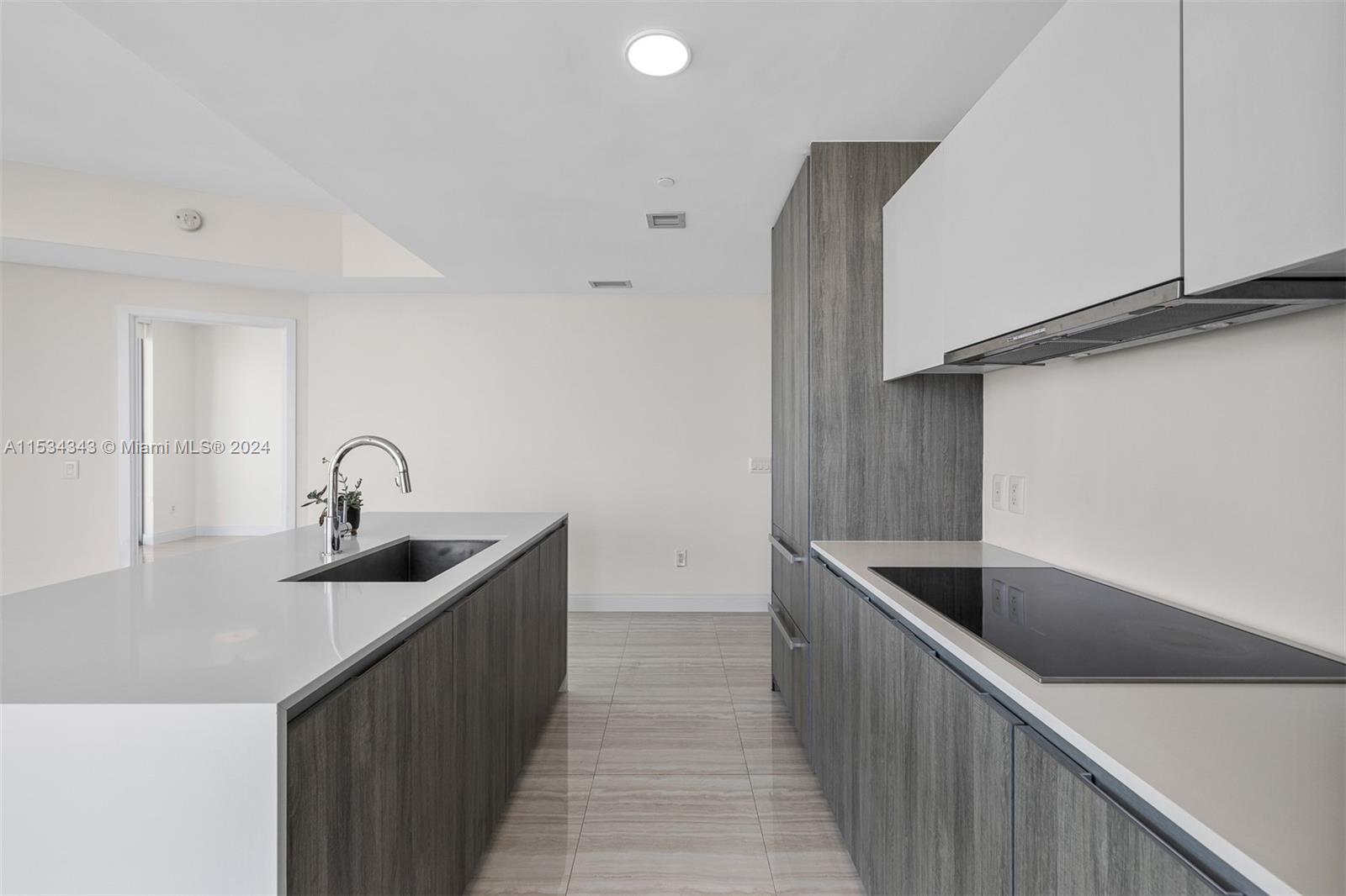 2900 NE 7th Ave # 4001