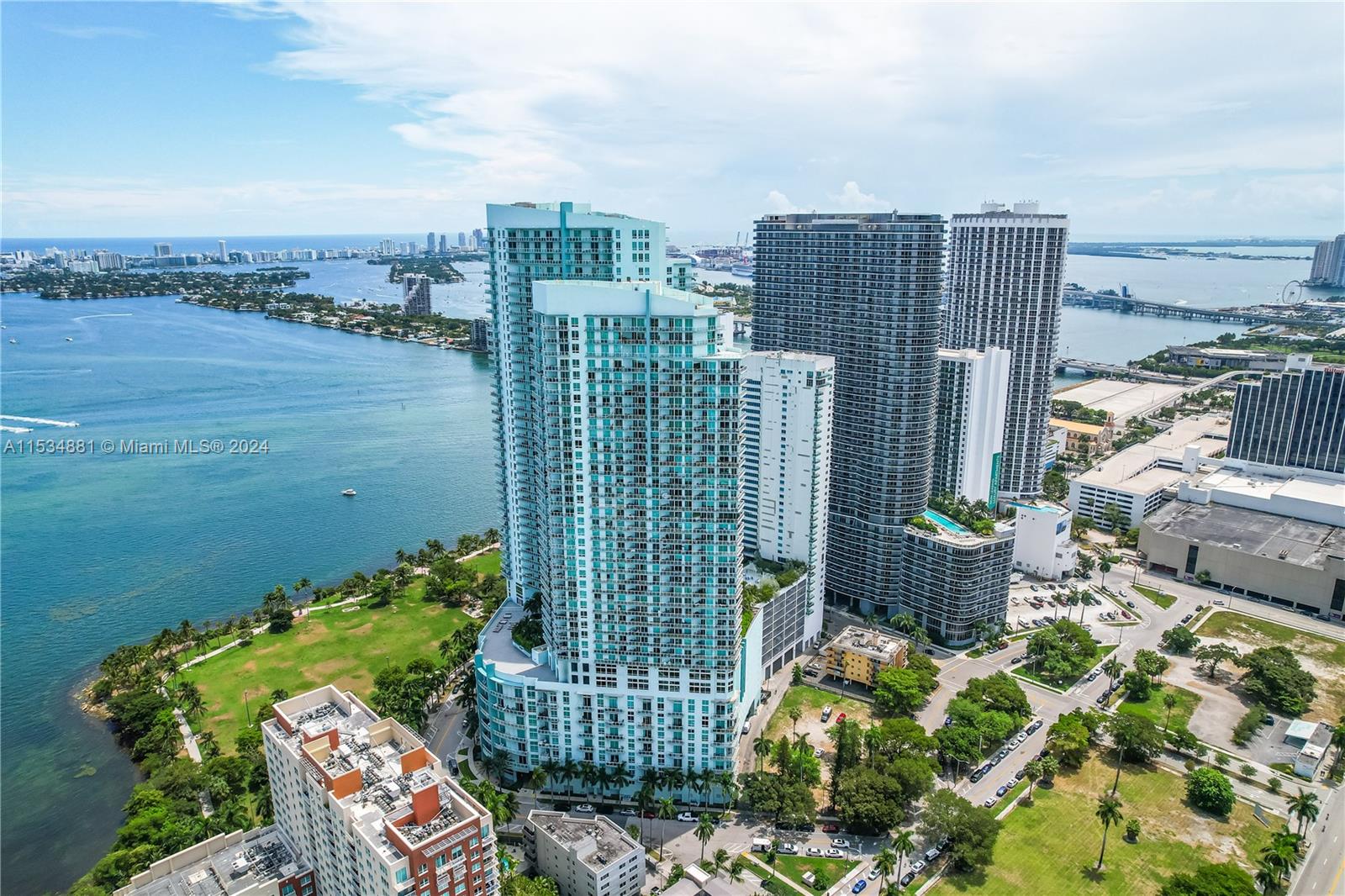 1900 N Bayshore Dr # 2003