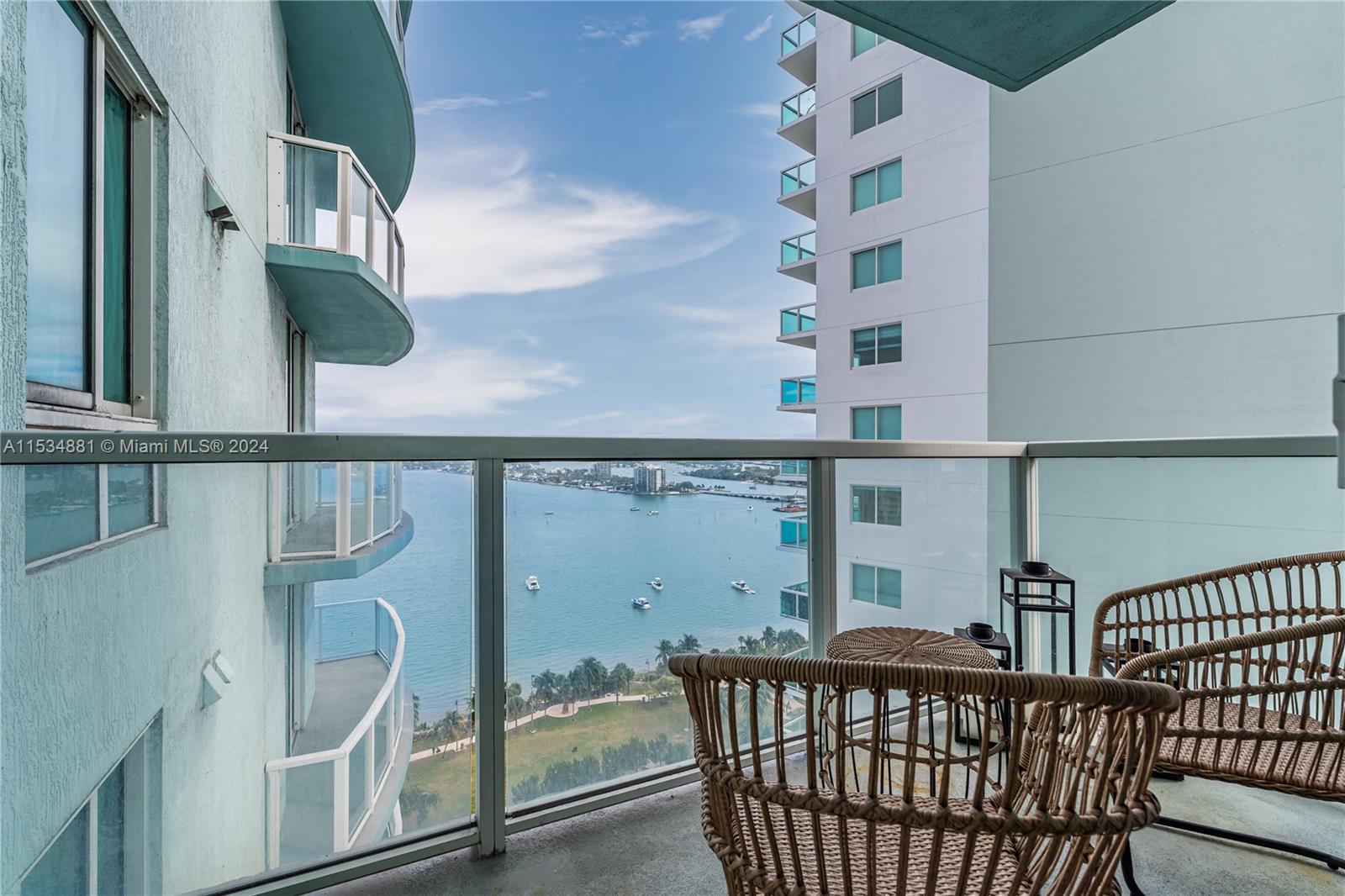 1900 N Bayshore Dr # 2003