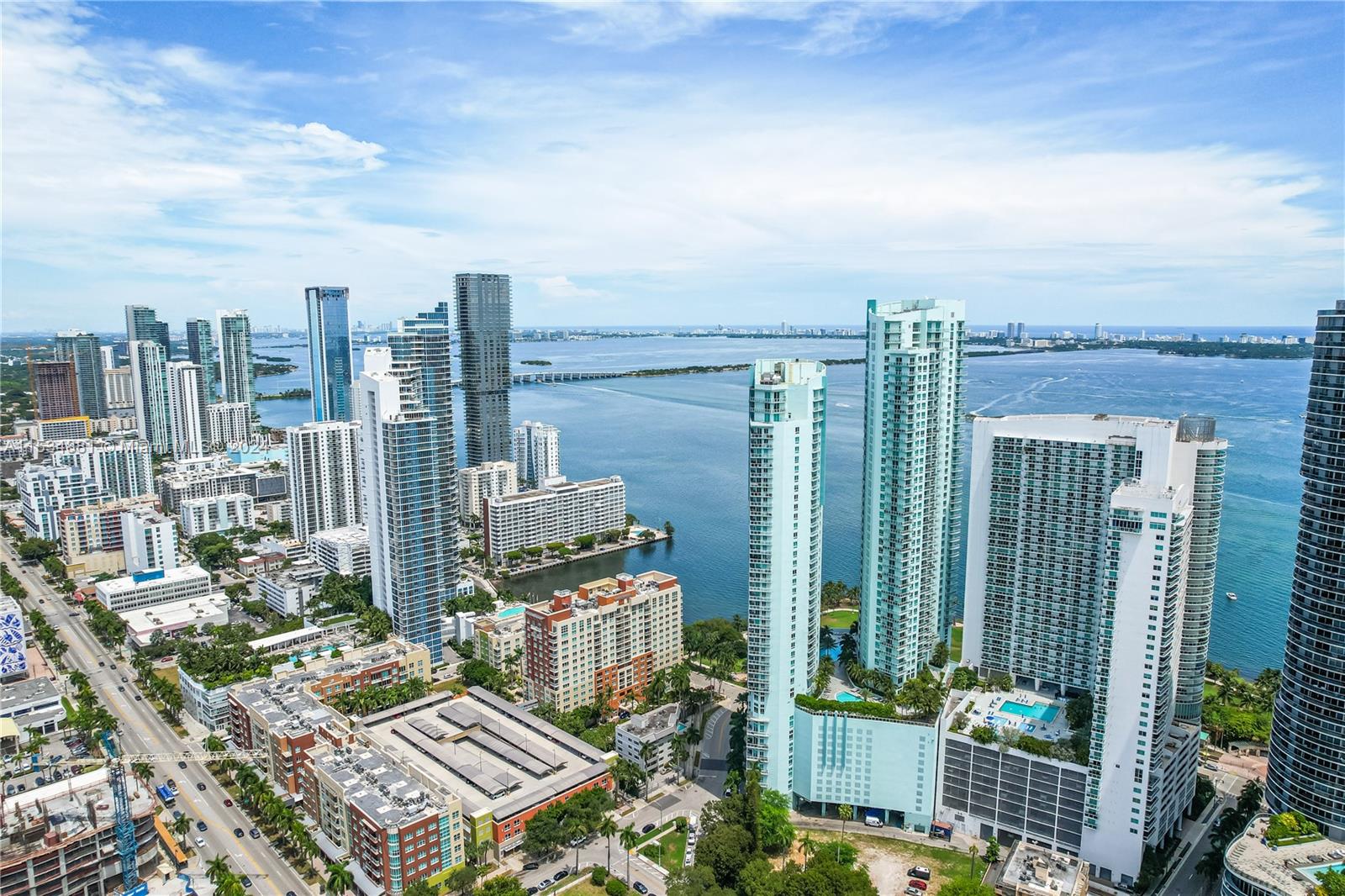 1900 N Bayshore Dr # 2003