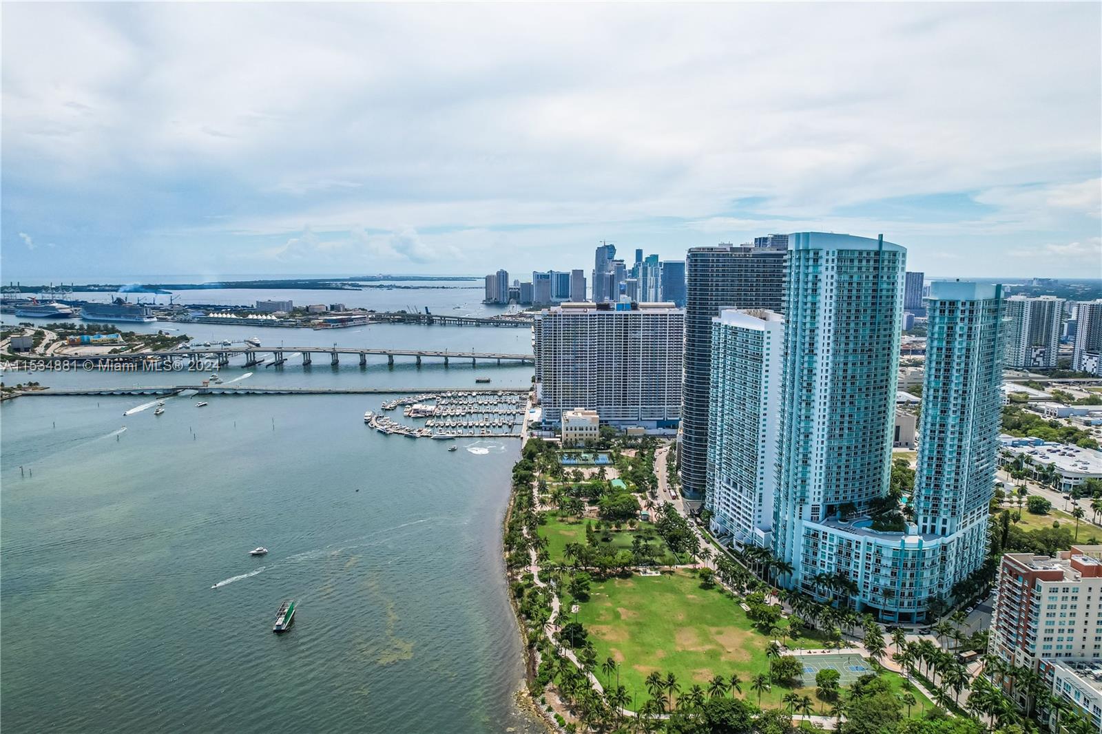 1900 N Bayshore Dr # 2003