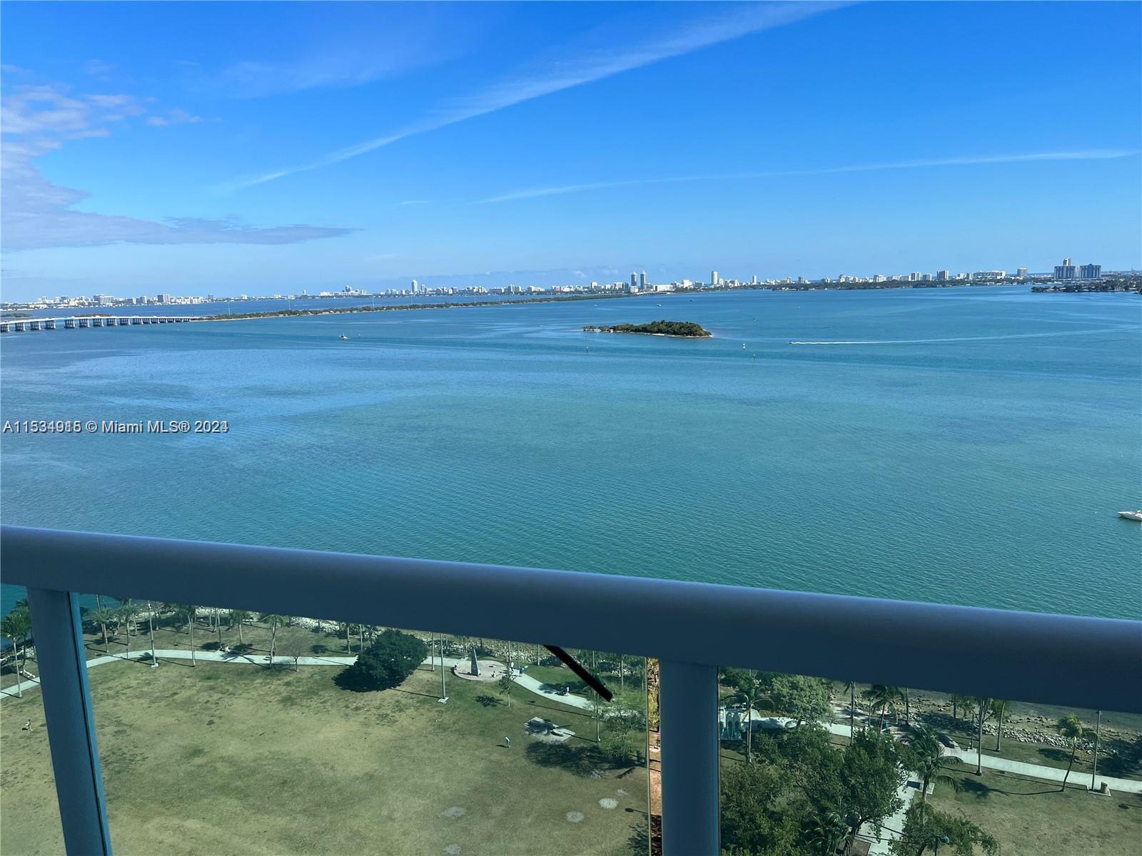 1800 N Bayshore Dr # 2109