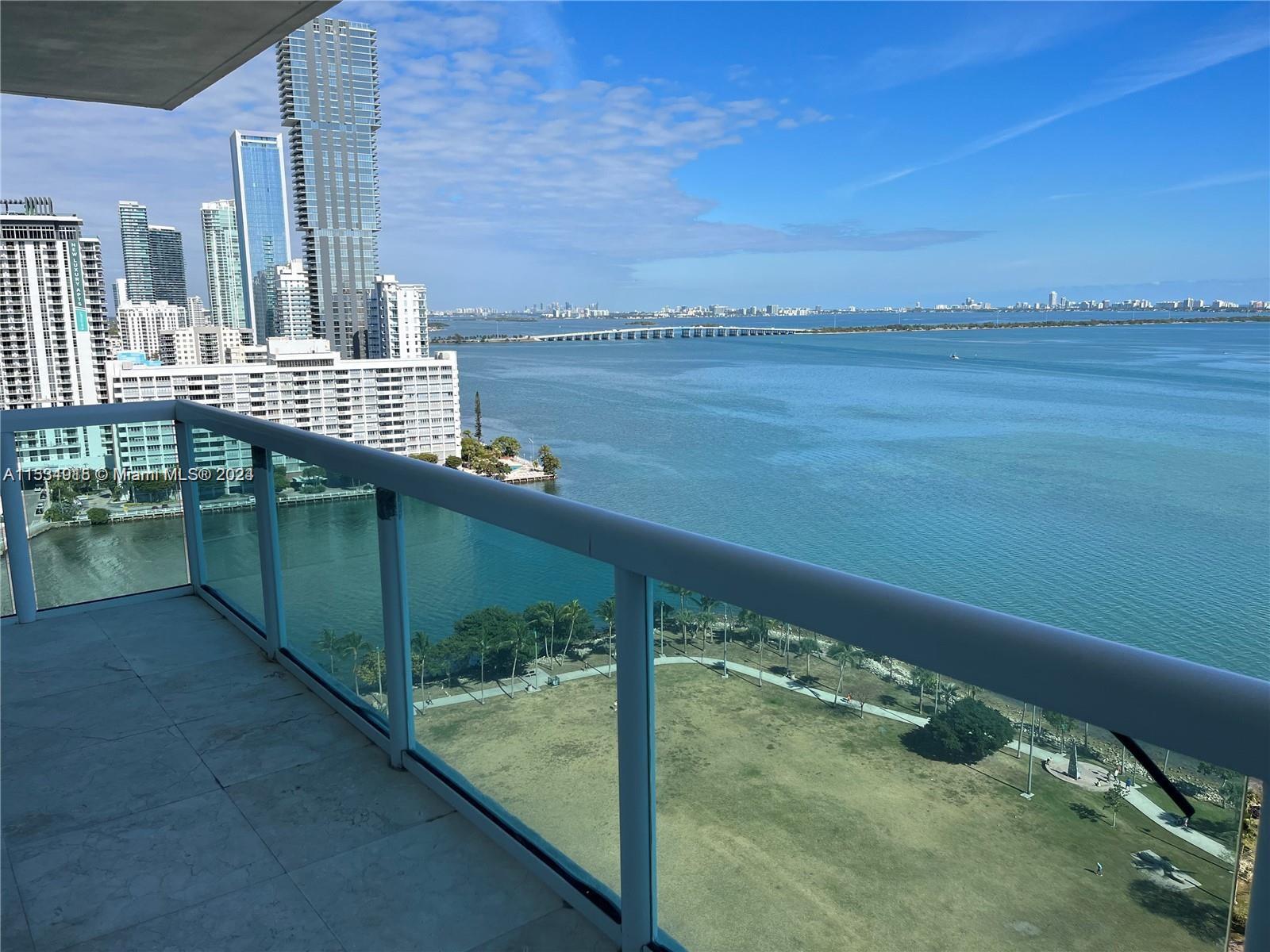 1800 N Bayshore Dr # 2109