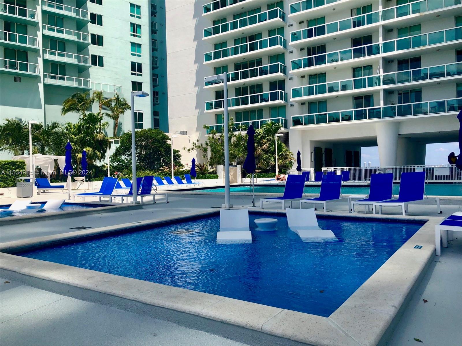 1800 N Bayshore Dr # 2109