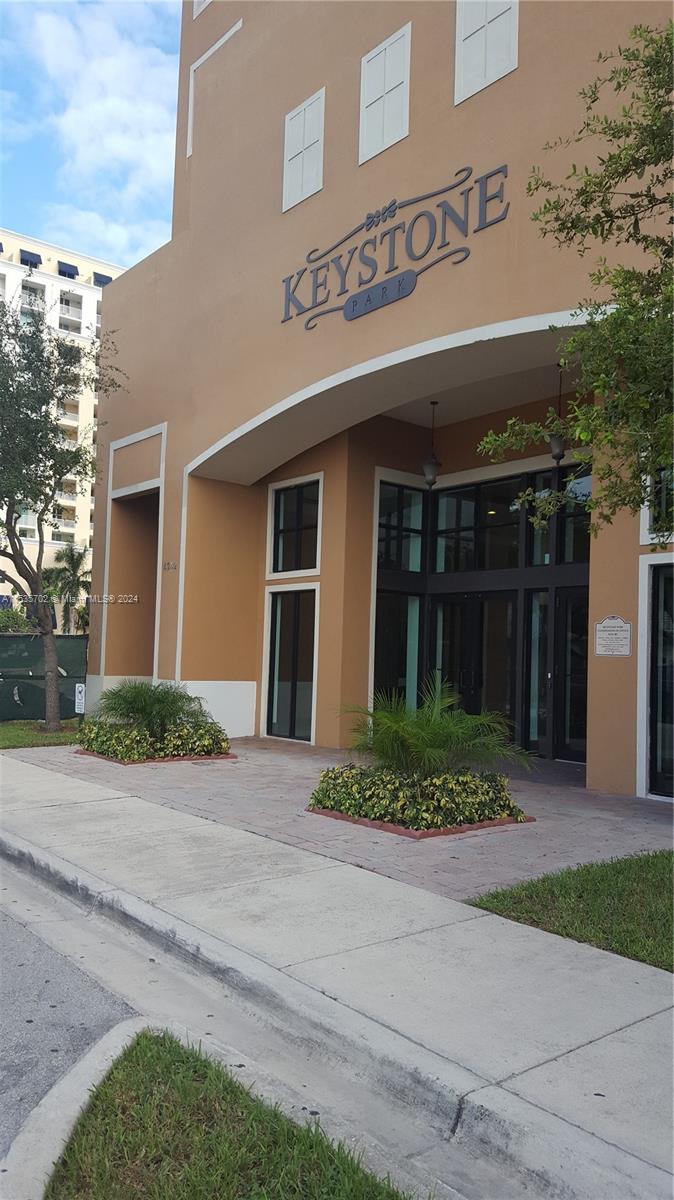 4242 NW 2 ST # 1601