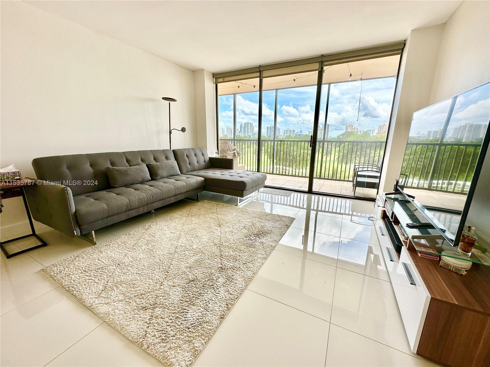20379 W Country Club Dr # 537