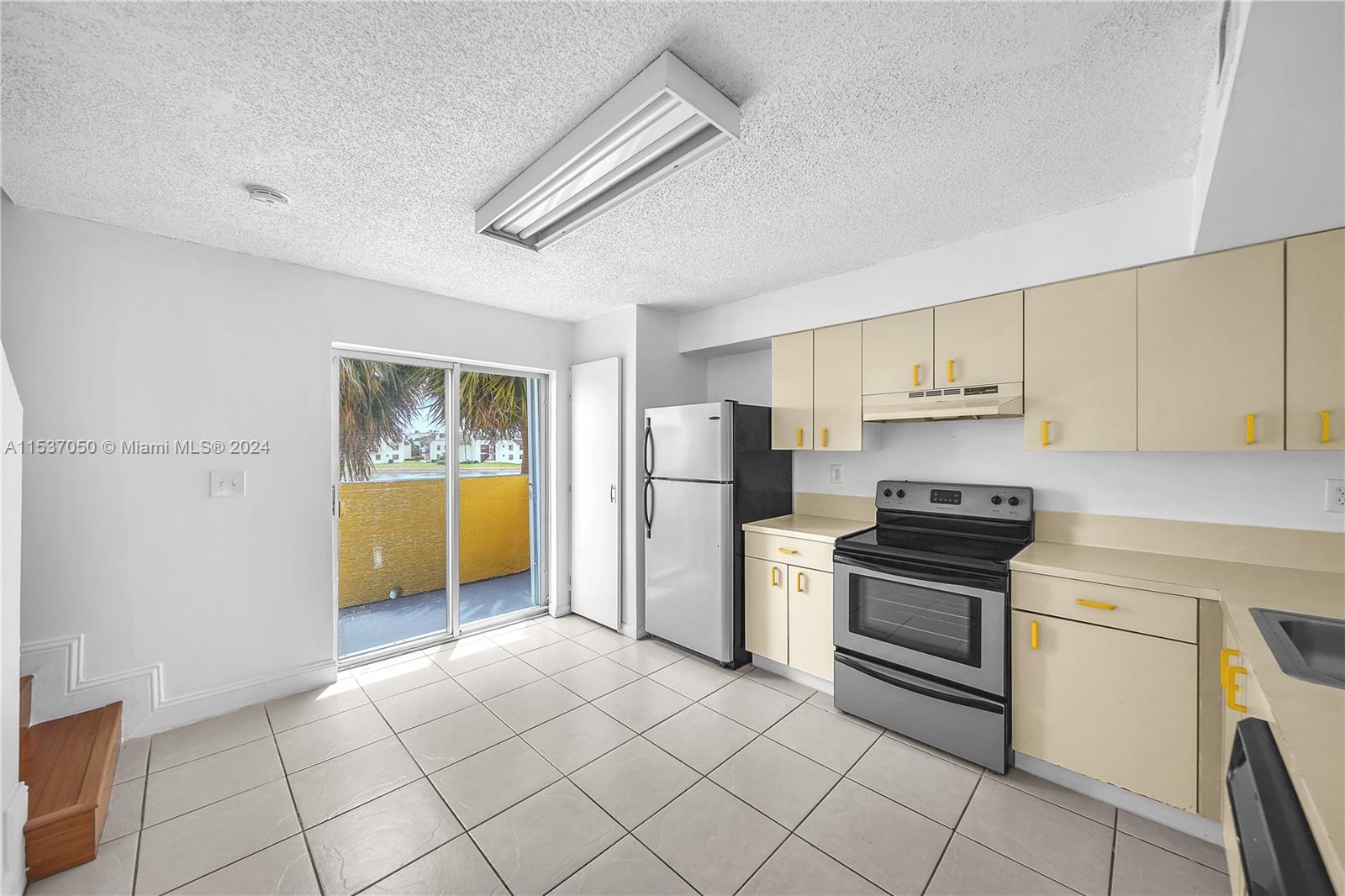 14920 SW 82nd Ln # 210 Unit: 12-210