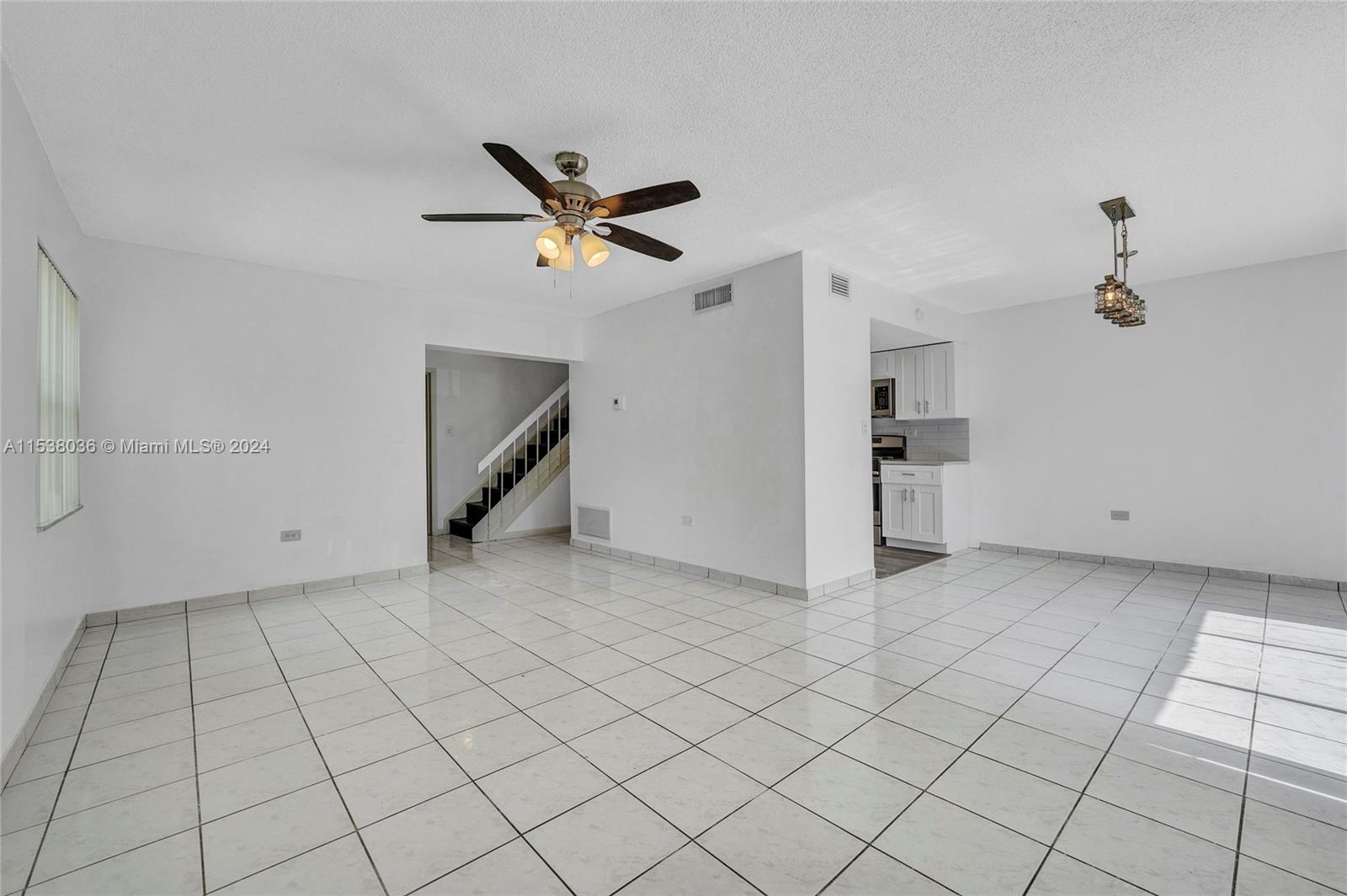 3004 W Missionwood Ln # 4 Unit: B-4