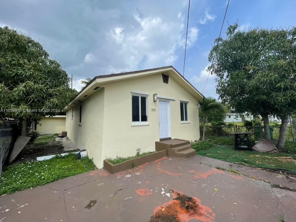 1881 NW 66th St