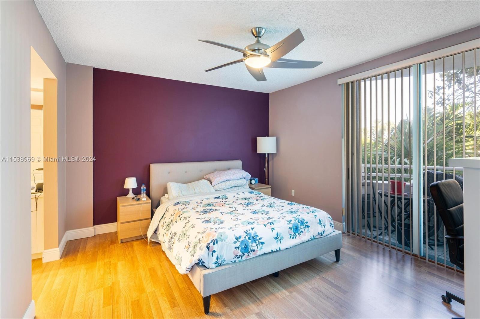 9156 Collins Ave # 208