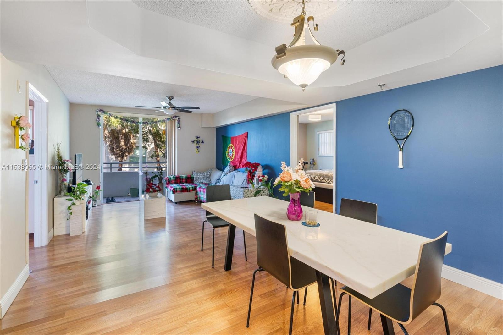 9156 Collins Ave # 208