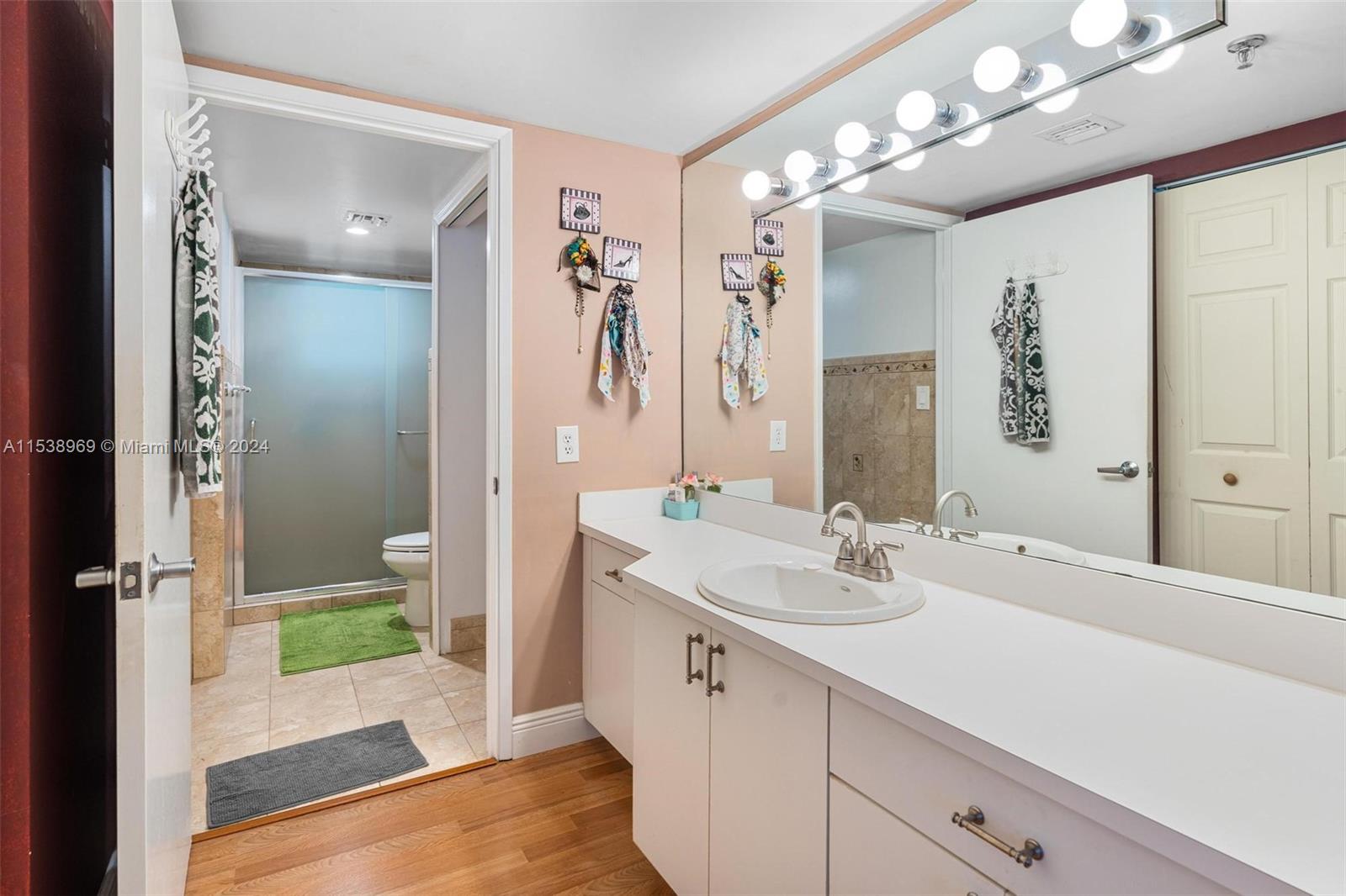 9156 Collins Ave # 208