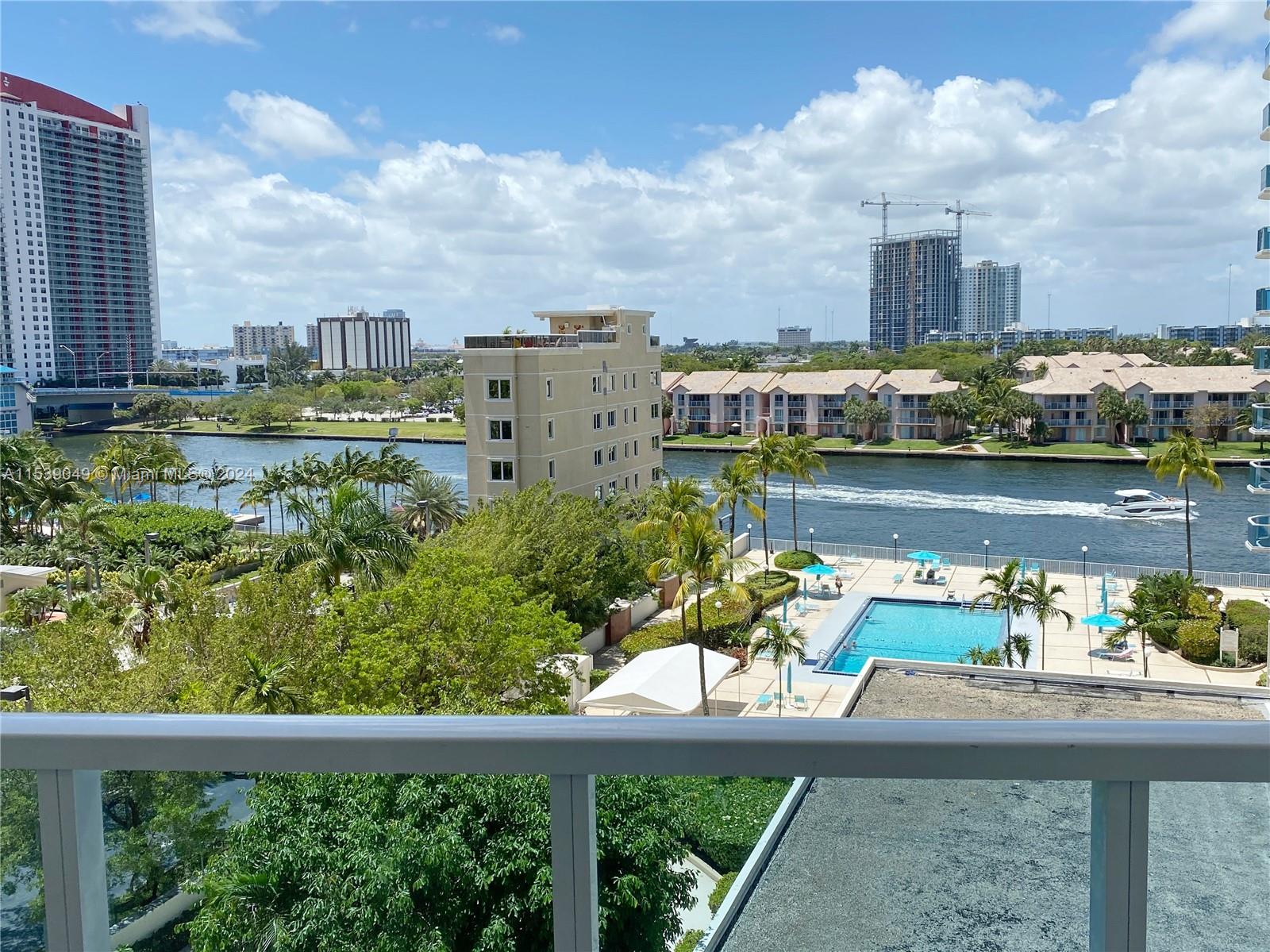 3800 S Ocean Dr # 611