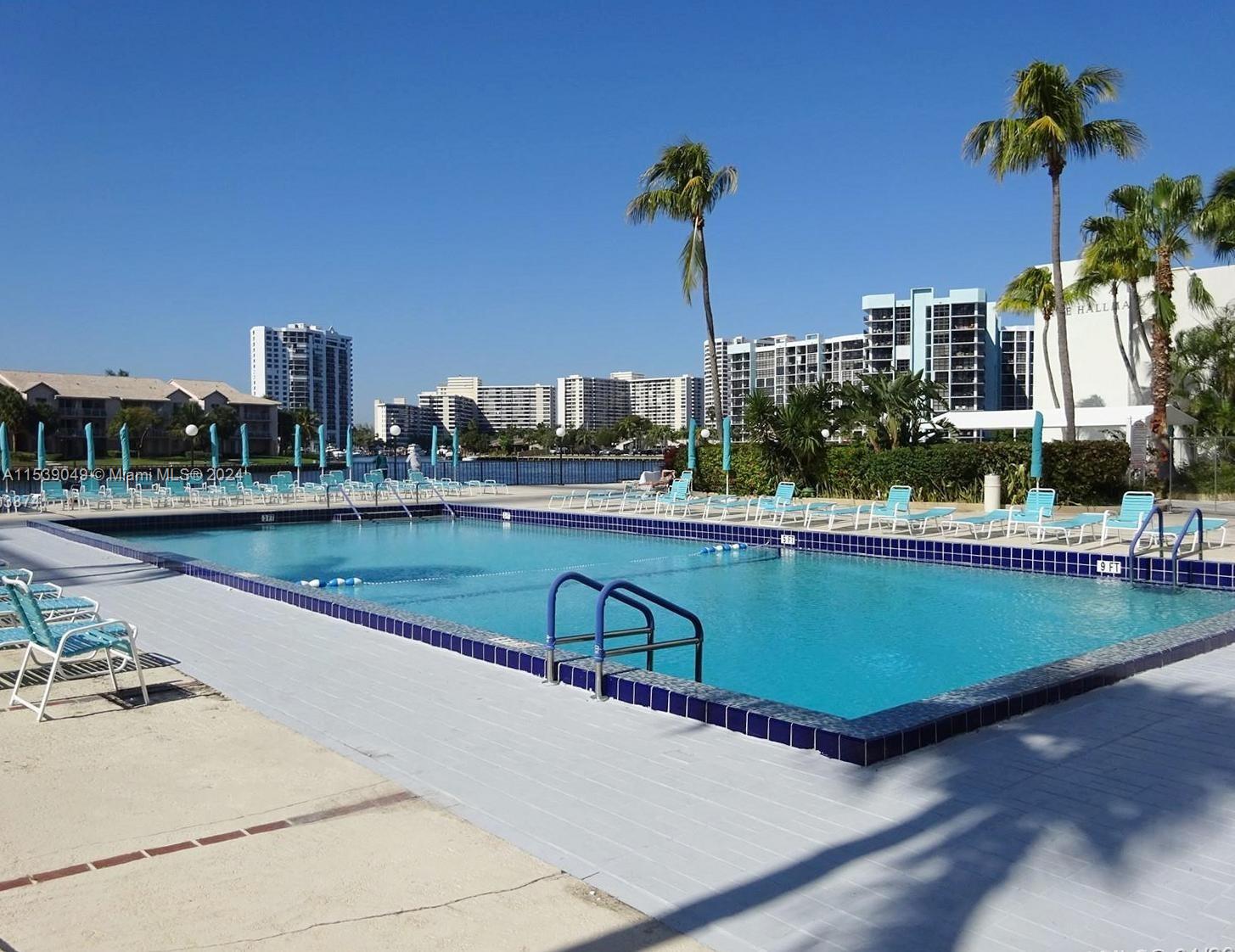 3800 S Ocean Dr # 611