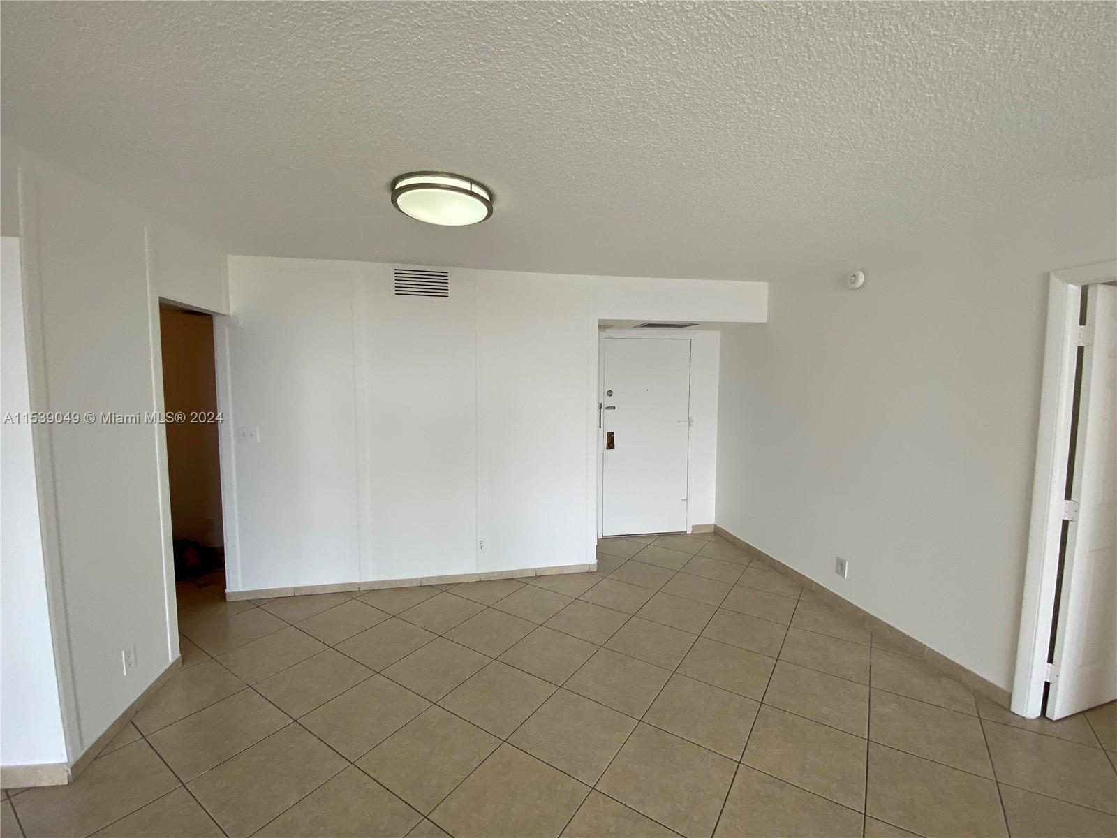 3800 S Ocean Dr # 611