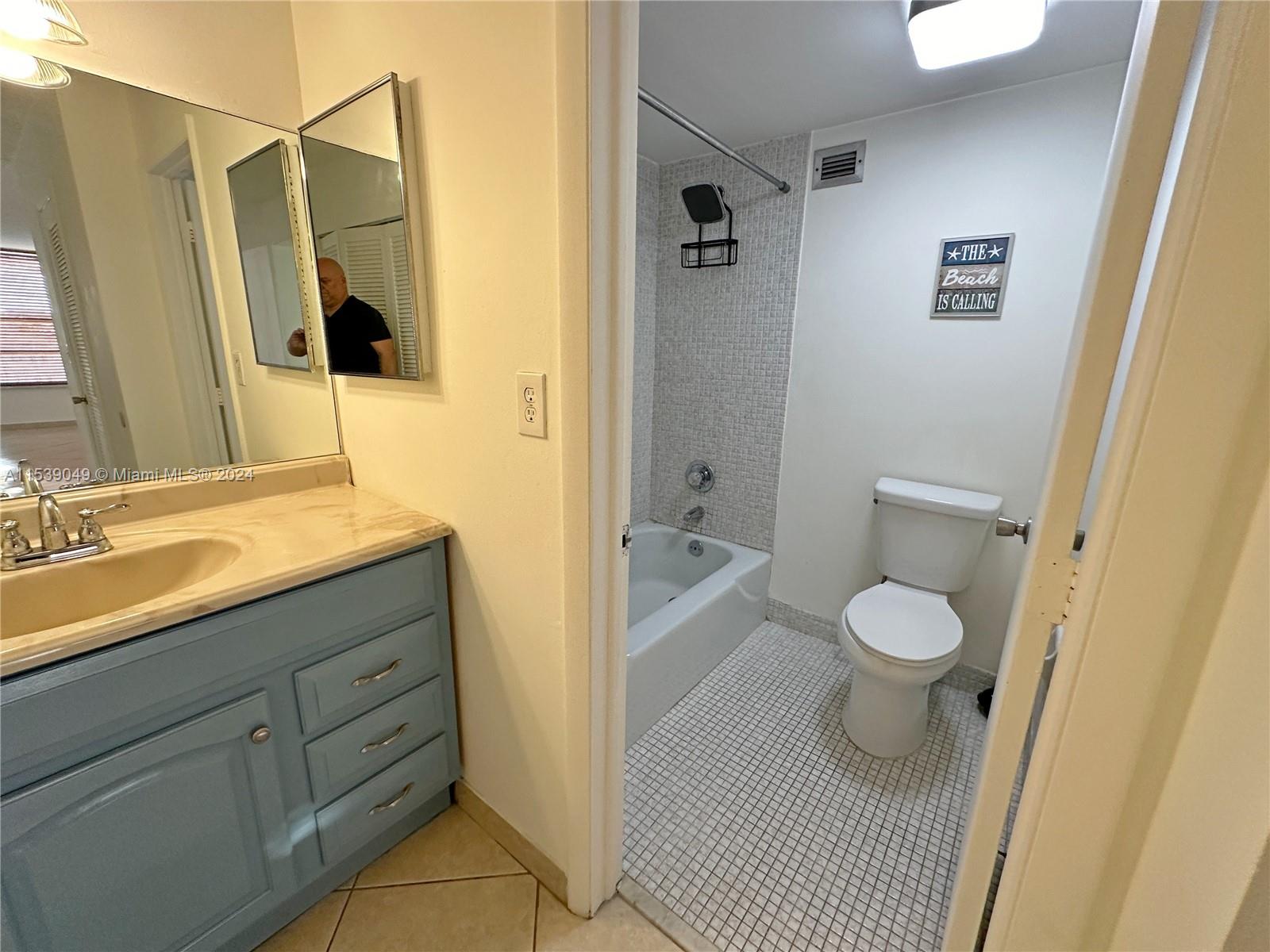 3800 S Ocean Dr # 611