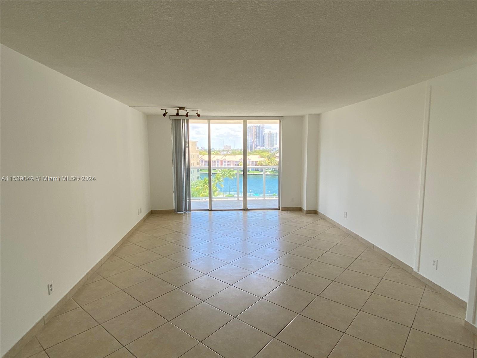 3800 S Ocean Dr # 611