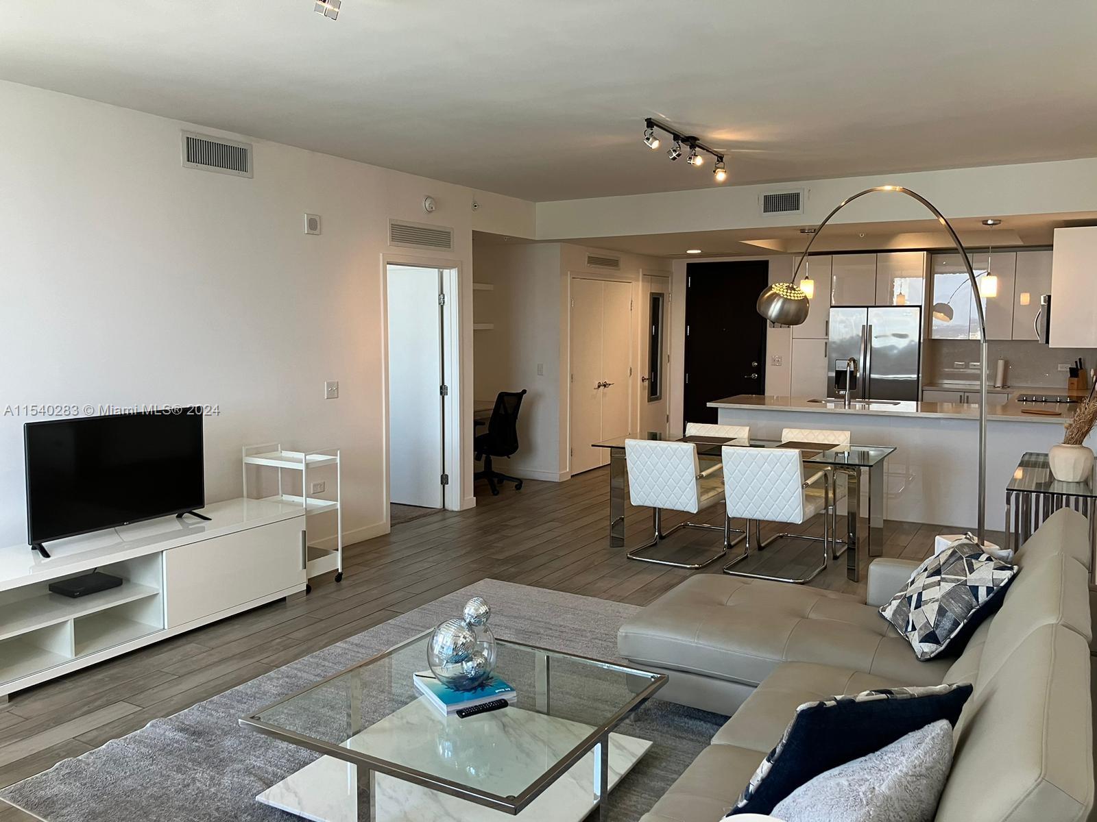 999 SW 1st Ave # 2413