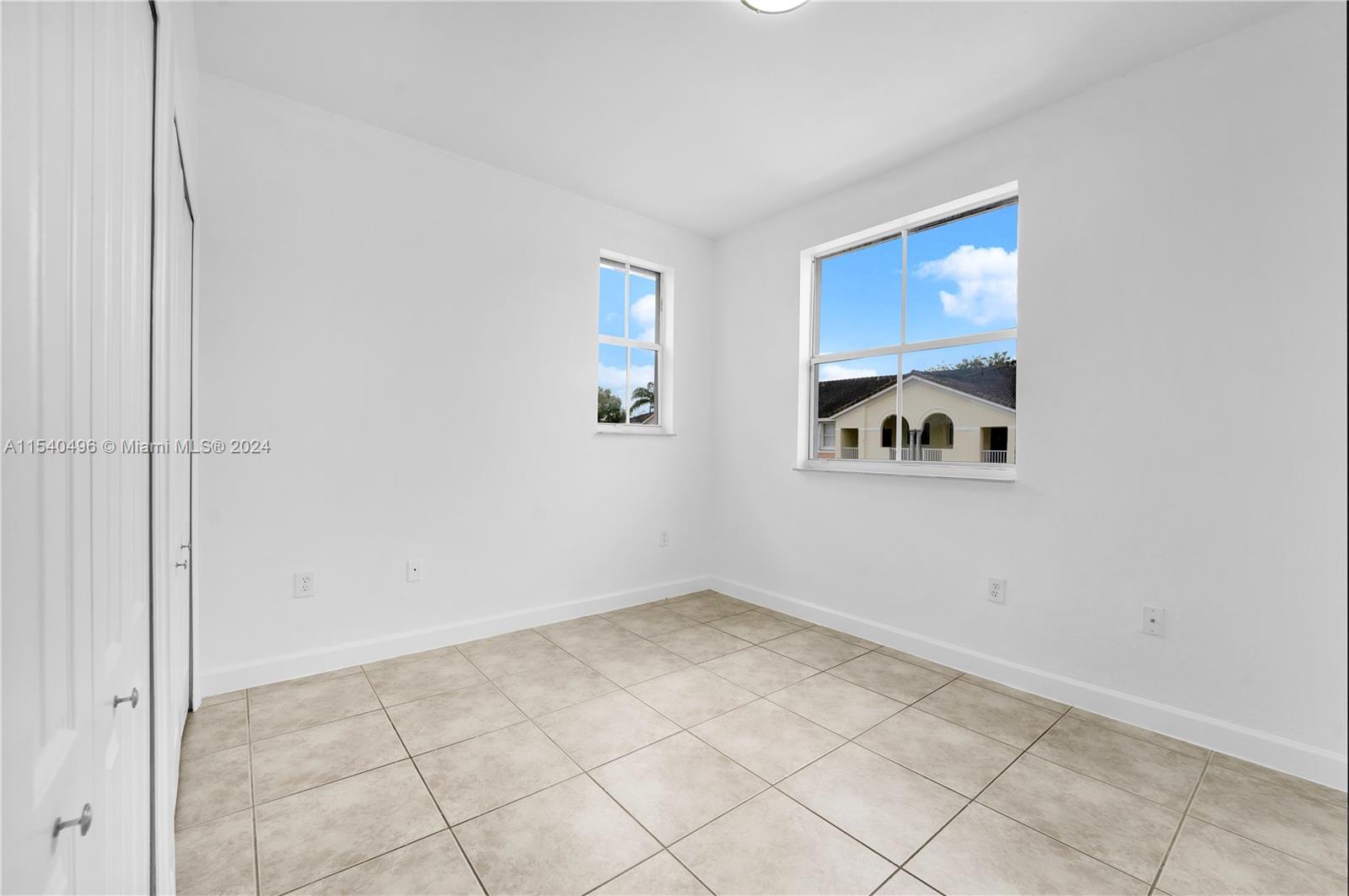 2731 SE 17th Ave # 211