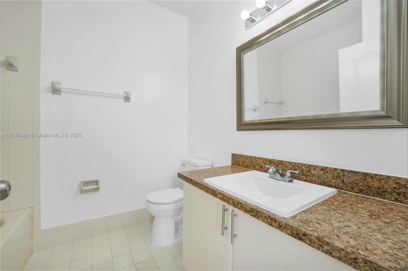 2731 SE 17th Ave # 211