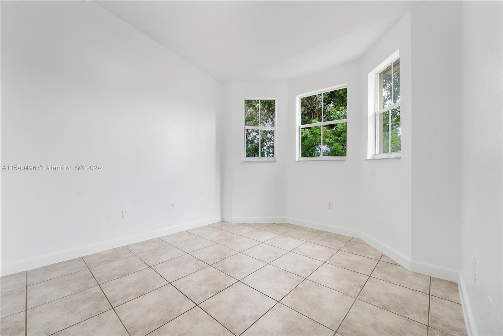 2731 SE 17th Ave # 211
