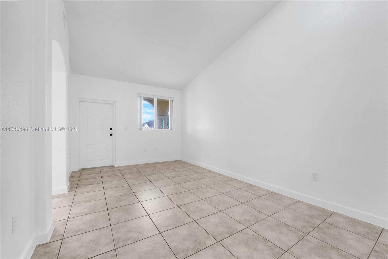 2731 SE 17th Ave # 211