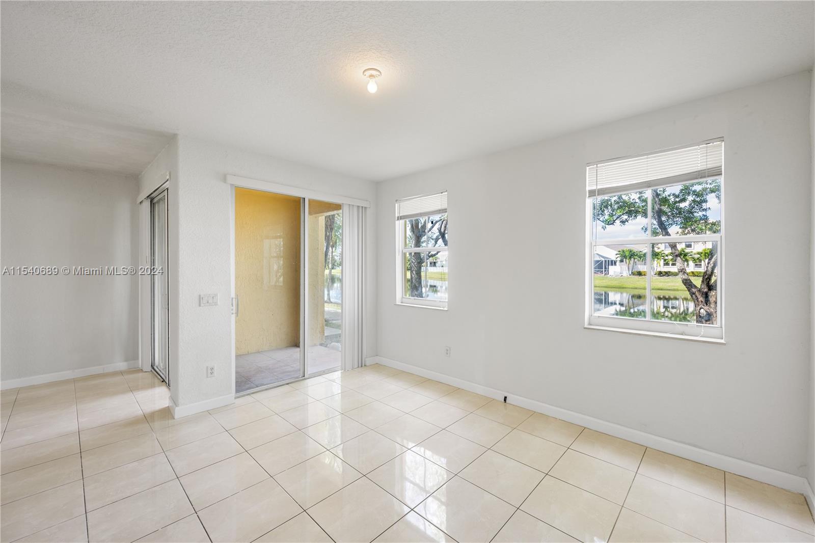 2212 Shoma Dr