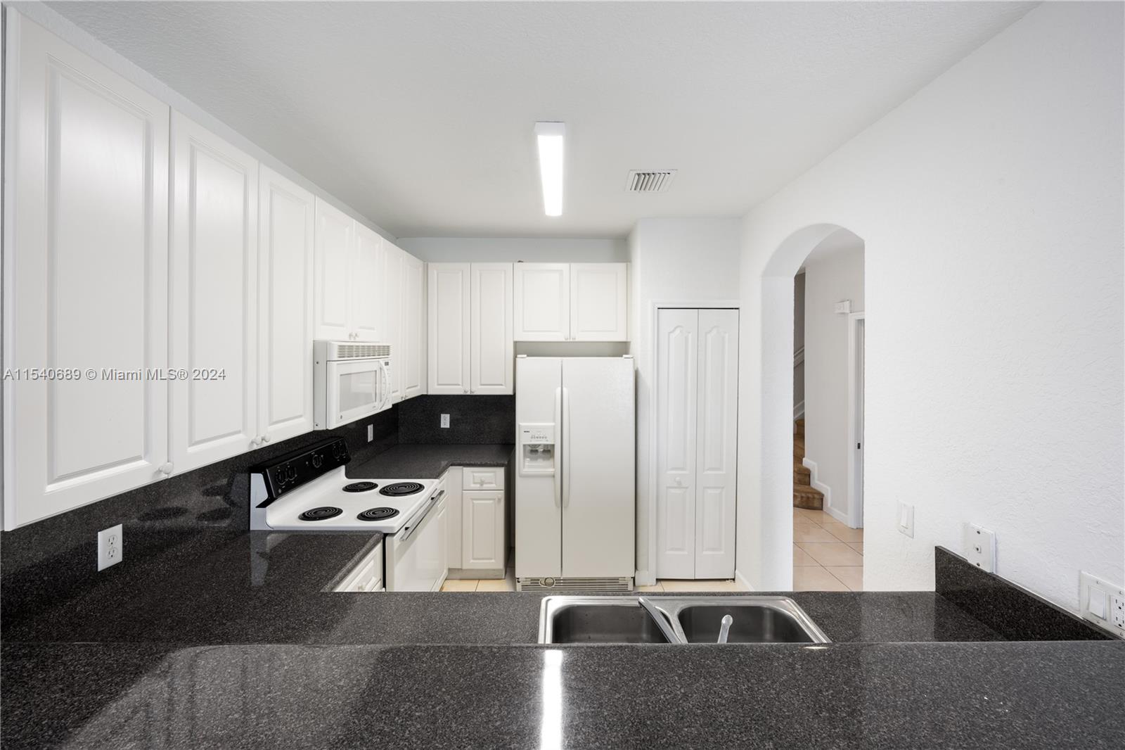 2212 Shoma Dr