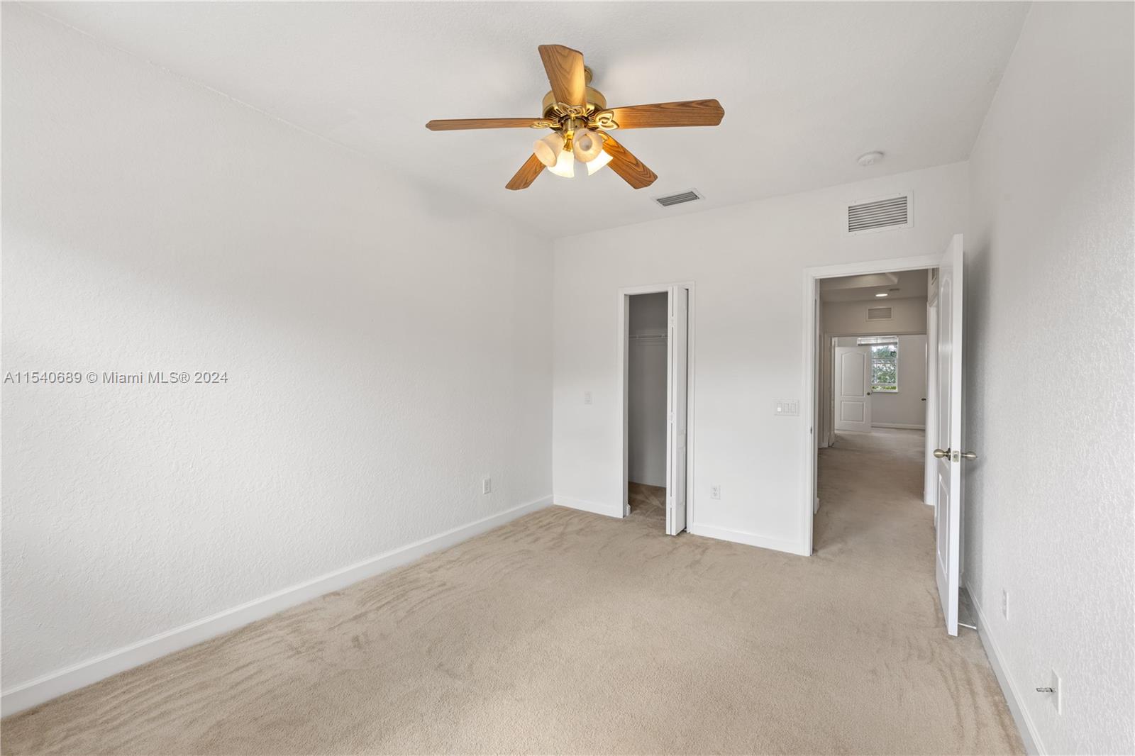 2212 Shoma Dr