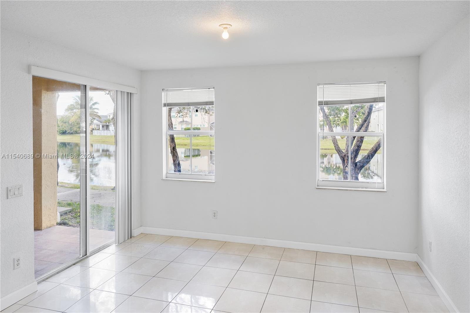 2212 Shoma Dr